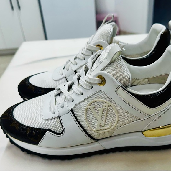 Louis Vuitton Run Away Monogram Sneakers Size 37 - Picture 2 of 10